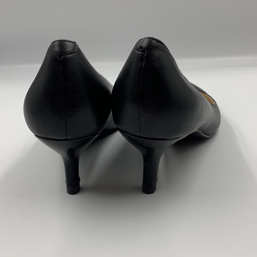 Black kitten heel pumps - Picture 3 of 4